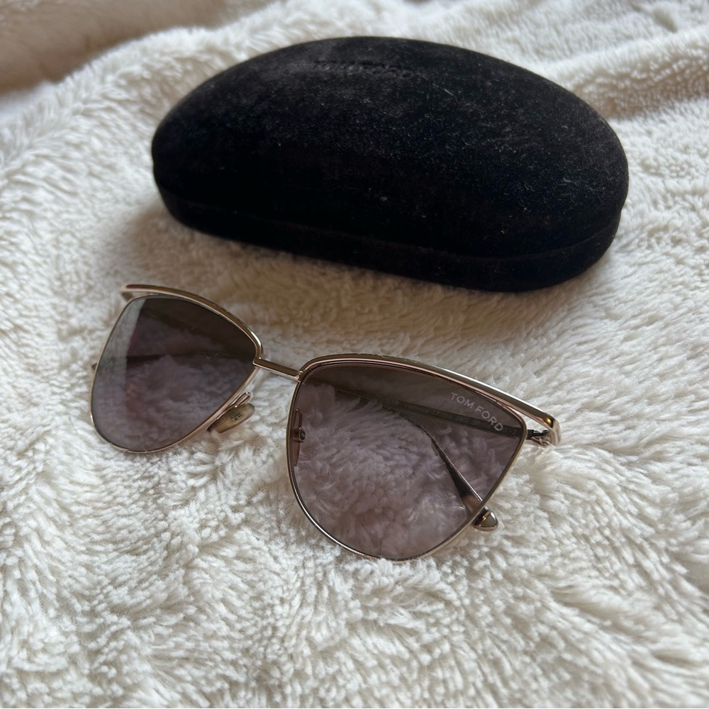 Tom Ford Women's Sunglasses with Gold Frame and Gray Lenses